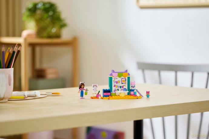 LEGO Gabby's Dollhouse Prace Ręczne z Tekturzątkiem (10795) [KLOCKI]