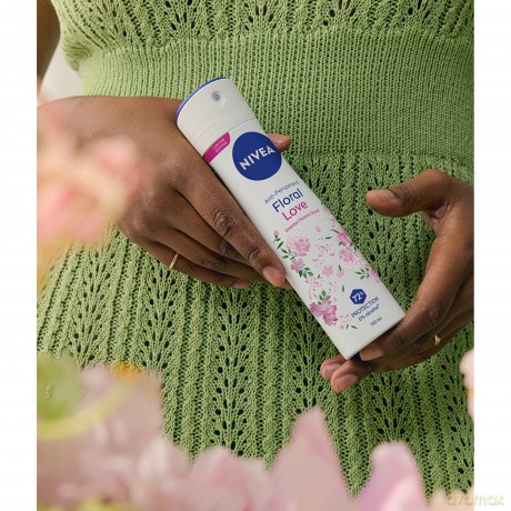 NIVEA DEO Spray damski INVISIBLE FLORAL 91759&