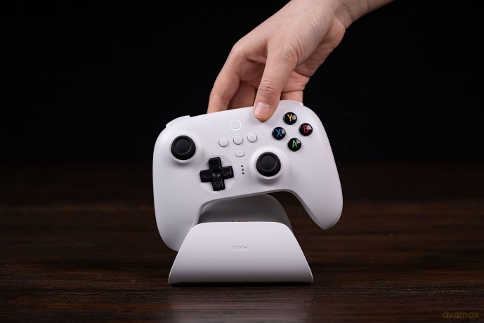 8BitDo Ultimate Controller with Charging Dock - Pink