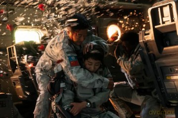 The Wandering Earth II (Wędrująca Ziemia 2) (steelbook) [Blu-Ray 4K]+[Blu-Ray]