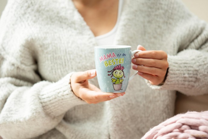 NICI Tasse "Mama ist die Beste!" 310ml 10x8cm mit Banderole