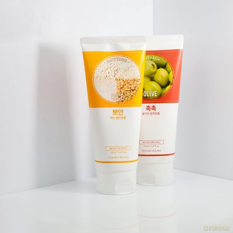 Holika Holika Daily Fresh Pianka oczyszczająca rozjaśniająca Rice 150ml