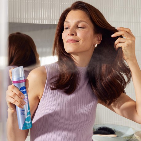 NIVEA STYLING Lakier DIAMOND VOLUME 82196&