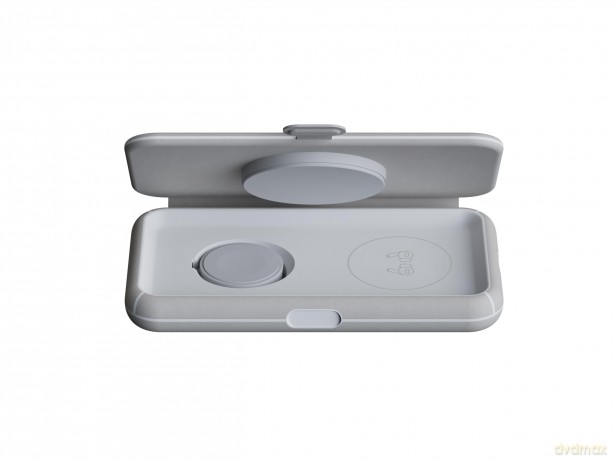 Xtorm - Foldable Wireless Travel Charger 3in1 - 15W