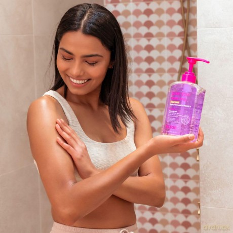 B.tan Glow Your Own Way Next Level Przezroczysty Żel Samoopalający 437ml