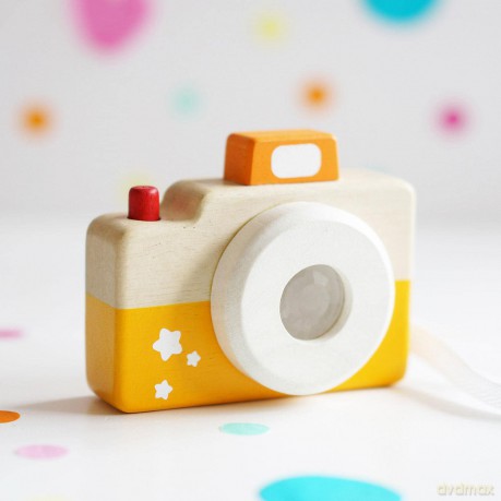 Le Toy Van - Wooden Toy Camera (LPL115)