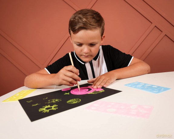 Marvins Magic - Magic Super Bright Scratch Art - (MMART003)
