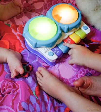 Playgro - Jerry's Class - 2 in 1 Light Up Music Maker