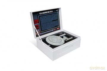 Star Trek: Star Trek Uss Enterprise Ncc-1701-D (The Next Generation) Model