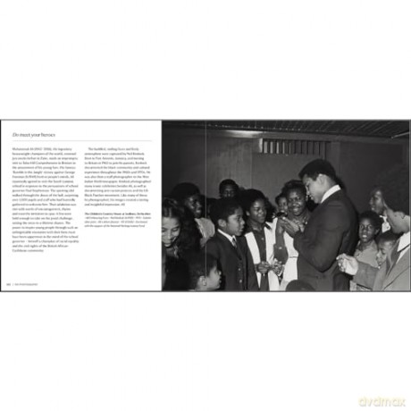 100 Photographs from the Collections of the National Trust (The National Trust Collection) - Anna Sparham [KSIĄŻKA]