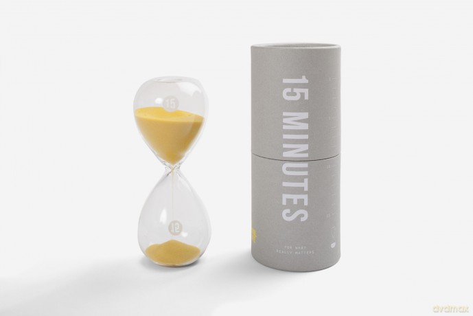 15 Minute Timer: An Elegant Hourglass Sand Timer Which Measures 15 Minutes Precisely from the Start of Each Turn - The School of Life [KSIĄŻKA]