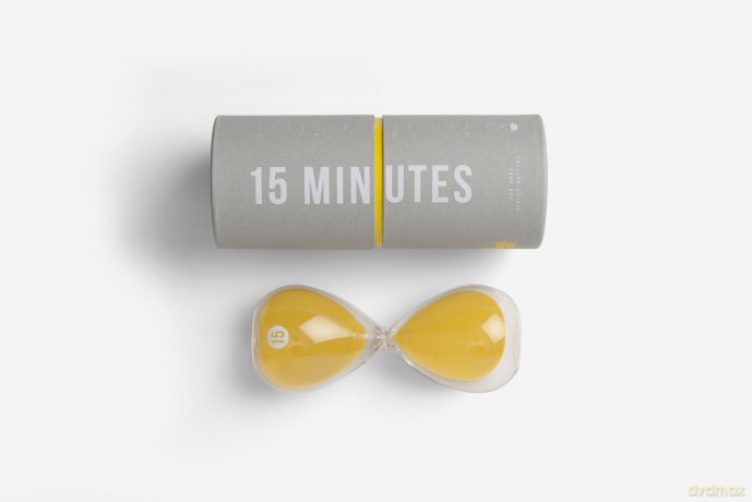 15 Minute Timer: An Elegant Hourglass Sand Timer Which Measures 15 Minutes Precisely from the Start of Each Turn - The School of Life [KSIĄŻKA]