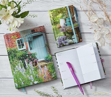 2024 Dairy Diary Set + Four Seasons Cookbook - Emily Davenport [KSIĄŻKA]
