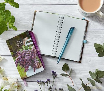 2024 Dairy Diary Set + Four Seasons Cookbook - Emily Davenport [KSIĄŻKA]