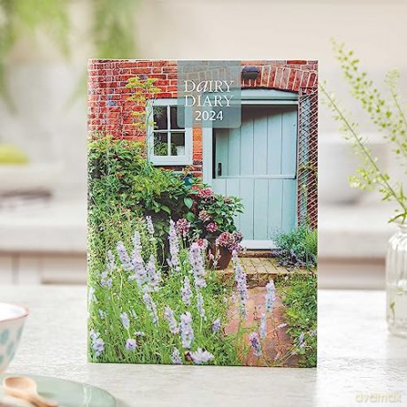 2024 Dairy Diary Set + Four Seasons Cookbook - Emily Davenport [KSIĄŻKA]