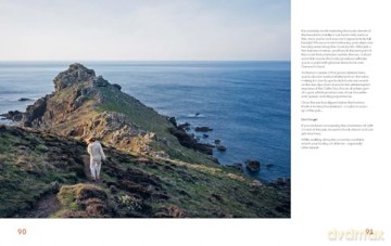 Achievable Adventures: A Practical Guide: 52 of the UK's Most Unforgettable Experiences - Charlie Wild [KSIĄŻKA]