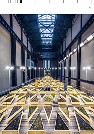 Adaptive Reuse in Architecture: A Typological Index - Liliane Wong [KSIĄŻKA]