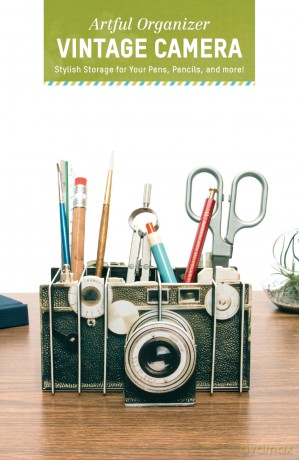 Artful Organizer: Vintage Camera: Stylish Storage for Your Pens, Pencils, and More! - Chronicle Books [KALENDARZ]
