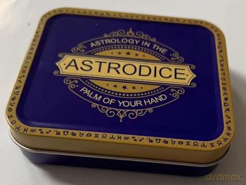 Astrodice and booklet [KSIĄŻKA]