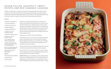 Between the Sheets: Easy and inventive layered traybakes - Sarah Wordie [KSIĄŻKA]