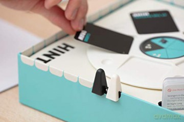 Bezzerwizzer | HINT | Party Game | Ages 15+ | 4-10 Players | 45 Minute Playing Time | UK Edition [KSIĄŻKA]