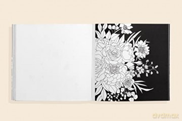 Bloom (Mini): Pocket-Sized 5-Minute Coloring Pages (Stocking Stuffers) - Alli Koch [KSIĄŻKA]
