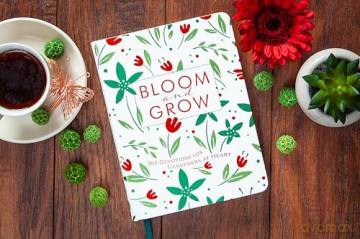 Bloom and Grow: 365 Devotions for Gardeners at Heart - Laurie V Soileau [KSIĄŻKA]