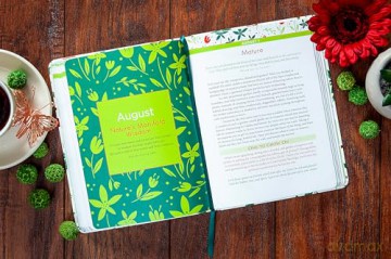 Bloom and Grow: 365 Devotions for Gardeners at Heart - Laurie V Soileau [KSIĄŻKA]