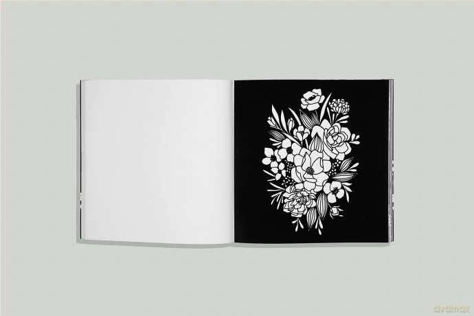 Bloom: A Flower Coloring Book: A Coloring Book - Alli Koch [KSIĄŻKA]