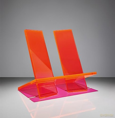 Bookstand. Extra-Large. Radiant Pink - Taschen [KSIĄŻKA]