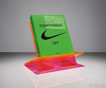 Bookstand. Large. Radiant Pink - Taschen [KSIĄŻKA]