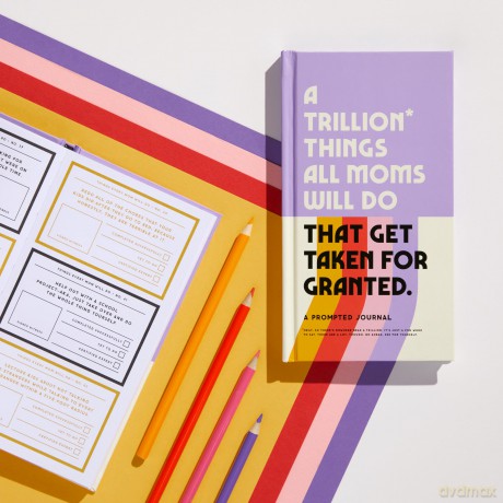 Brass Monkey A Trillion Things Every Mom Will Do Prompted Journal: A Prompted Journal - Brass Monkey [KALENDARZ]
