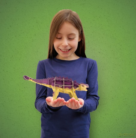 Build Your Own Moving Ankylosaurus - Pull Tab Swishing Tail Action - Eco Friendly Cardboard Craft Kit - Ages 8+ [KSIĄŻKA]