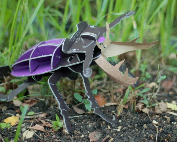 Build Your Own Striking Stag Beetle - Pull Tab Pincer Snapping Action - Eco Friendly Cardboard Craft Kit - Ages 8+ [PUZZLE]