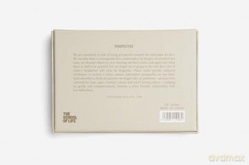 Cards for Perspective: to restore calm and clarity - The School of Life [KSIĄŻKA]