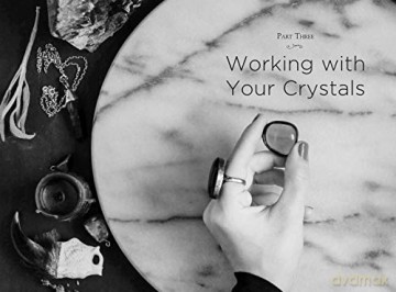 Chakra Crystals: Promote balance and self-healing through crystal meditations: Heal your soul, Transform your life (Chakra Crystals: Heal your soul, Transform your life) - Dr Kate Tomas [KSIĄŻKA]