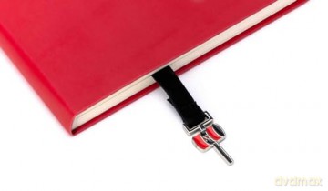 DC: Harley Quinn Journal with Ribbon Charm - Insight Editions [KSIĄŻKA]