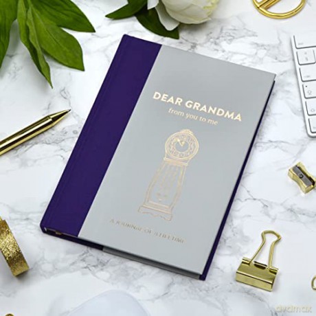 Dear Grandma, From You To Me: Guided Memory Journal To Capture Your Grandmother's Amazing Stories (Timeless Collection): Timeless Edition (Journals of a Lifetime) - From You To Me [KALENDARZ]