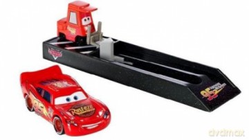 MATTEL AUTA WYRZUTNIE Z POJAZDEM Y7996 WB10 [ZABAWKA]