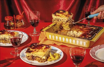 Doma: Traditional Flavours and Modern Recipes from the Balkan Diaspora - Spasia P Dinkovski [KSIĄŻKA]