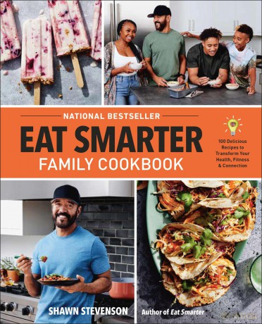 Eat Smarter Family Cookbook: 100 Delicious Recipes to Transform Your Health, Happiness, and Connection - PJ Ellis [KSIĄŻKA]