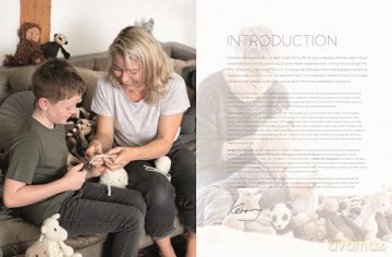 Edward's Menagerie New Edition: Over 50 easy-to-make soft toy animal crochet patterns - Kerry Lord [KSIĄŻKA]