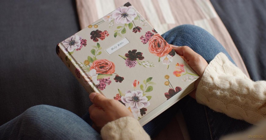 ESV Single Column Journaling Bible, Hosanna Revival Series (Hardcover, Madeleine Design): Esv Single Column Journaling Bible, Madeleine Design - Esv [KSIĄŻKA]