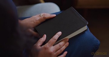 ESV Value Large Print Compact Bible, Black: English Standard Version, Value Large Print, Compact Bible, Trutone, Black - Esv [KSIĄŻKA]