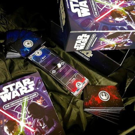 Fantasy Flight Games | Star Wars: The Deck-Building Game | Strategy Card Game | Ages 12+ | 2 Players | 30 Minutes Playing Time [KSIĄŻKA]