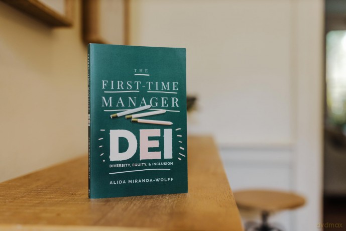 First-Time Manager: DEI: Diversity, Equity, and Inclusion - Miranda-Wolff [KSIĄŻKA]