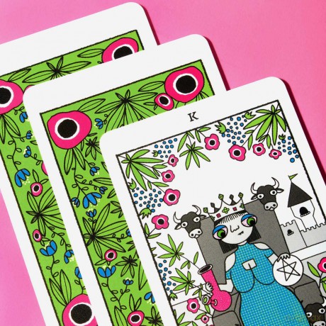 Four Twenty Tarot: 79 full colour cards: Combining the Magic of Cannabis With the Wisdom of Traditional Tarot for the Curious and Creative Stoner - Julianna W. Rose [KSIĄŻKA]