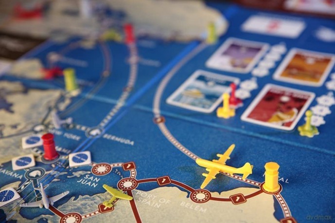 Funko Games: Pan Am - Triumph in the Golden Age of Air Travel! | Fun Strategy Board Game | Includes 52 Miniatures from 4 Airline Eras | For 2-4 Players Ages 12+ [GRA]