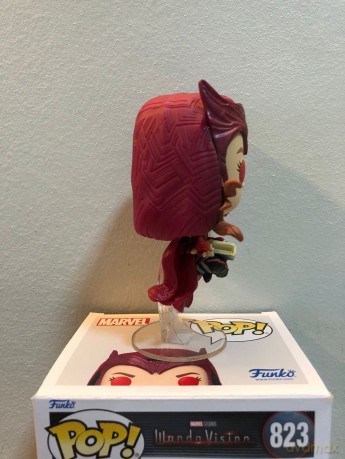 Funko Pop! 62345 Marvel Wandavision: Scarlet Witch (Glow in The Dark Special Edition) #823