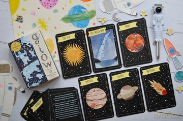Glow: Discover 30 Constellations, Stars and Planets! - Noelia González [KSIĄŻKA]